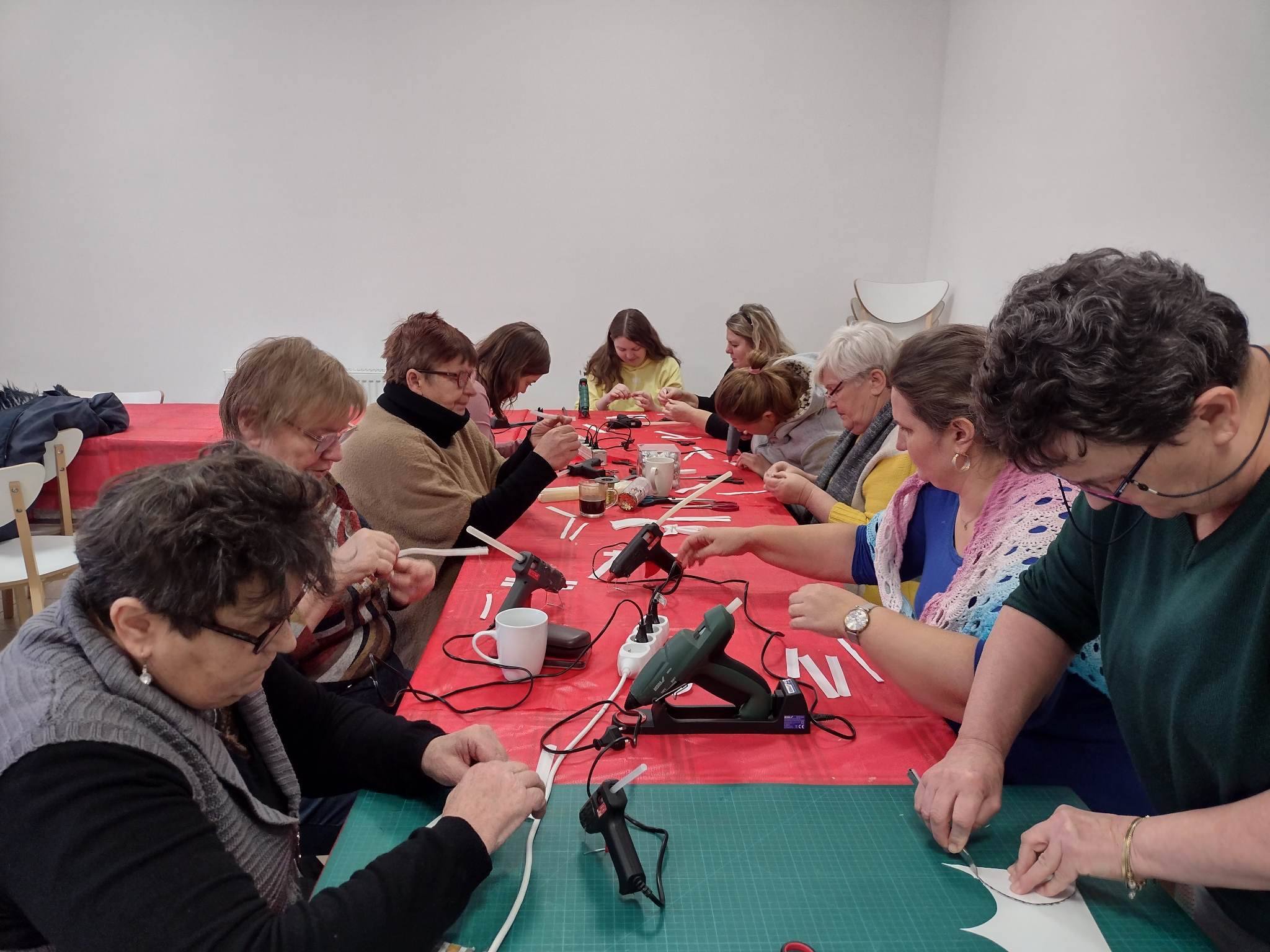 Warsztaty Tworzenia Ozdób w Majdanie Ostrowskim